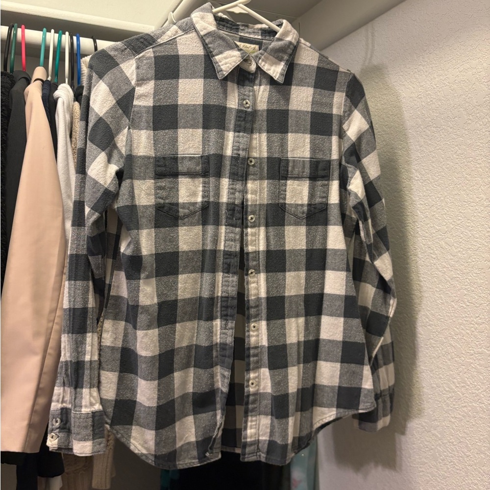 Women’s Wrangler Flannel Shirt – Size M